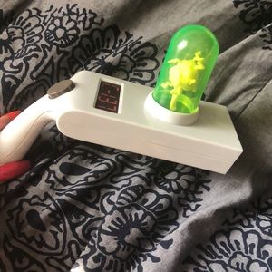 Portal gun and Rick mask